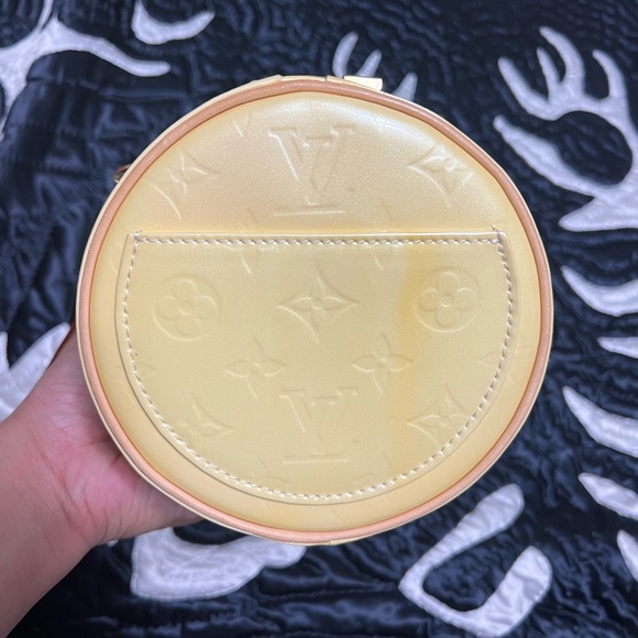 Louis Vuitton Bedford Monogram Vernis - Picture 6 of 12